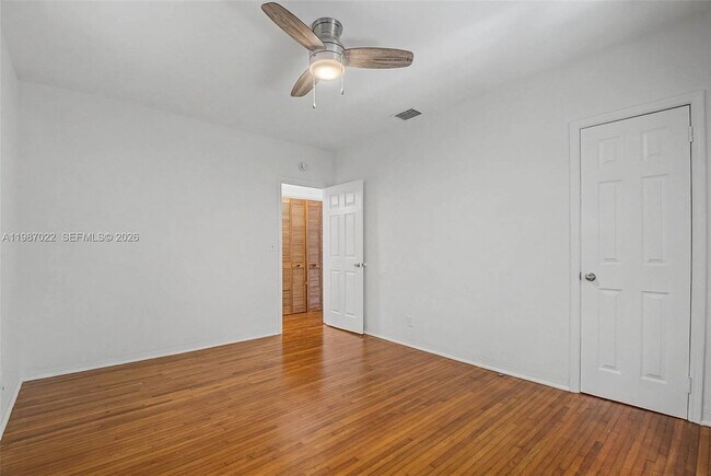 Building Photo - 7601 SW 59th Ct