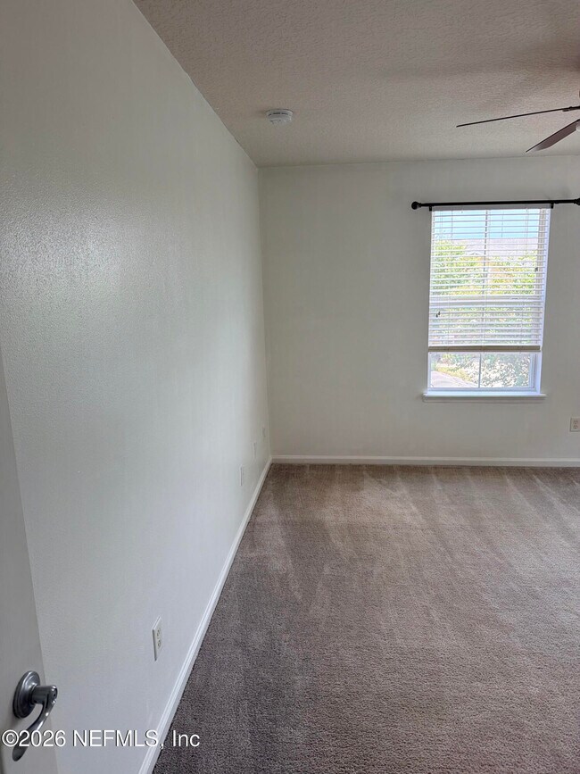 Building Photo - 8879 Inlet Bluff Dr