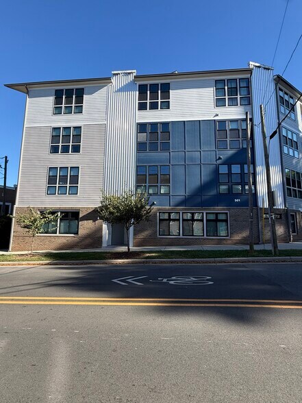 Building Photo - 501 E 37th St