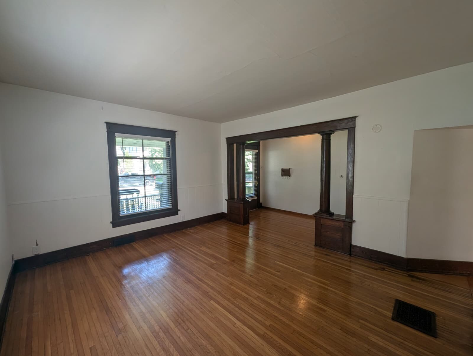 Building Photo - 1524 S 24th St