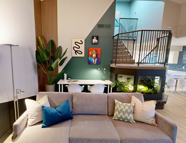 Building Photo - 7804 Sparkle Ave