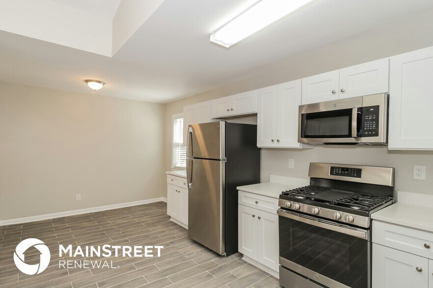 Building Photo - 215 Allatoona Highland Dr
