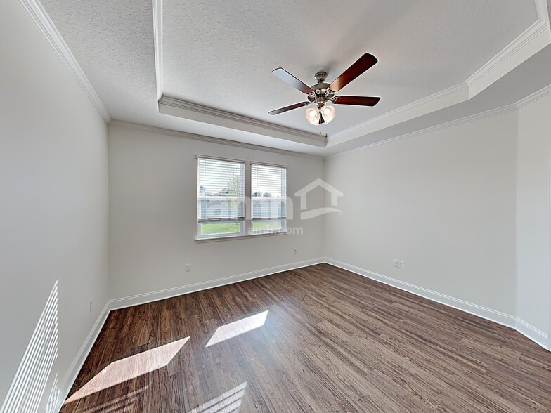 Building Photo - 46 Carlitos Way