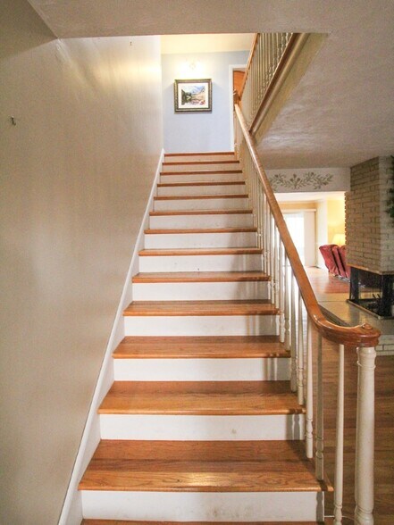 Building Photo - 4950 Lemay Ferry Rd