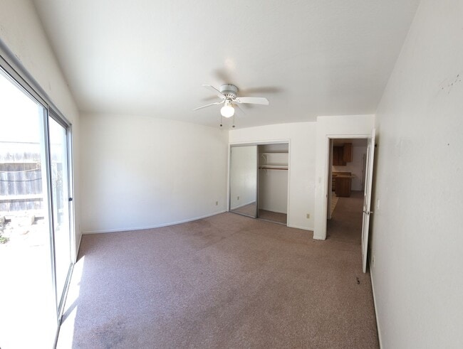 Building Photo - A Surfer's dream!! Short distance to the beach!!