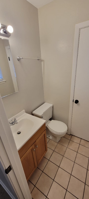 Building Photo - 858 Fountainbleau Dr