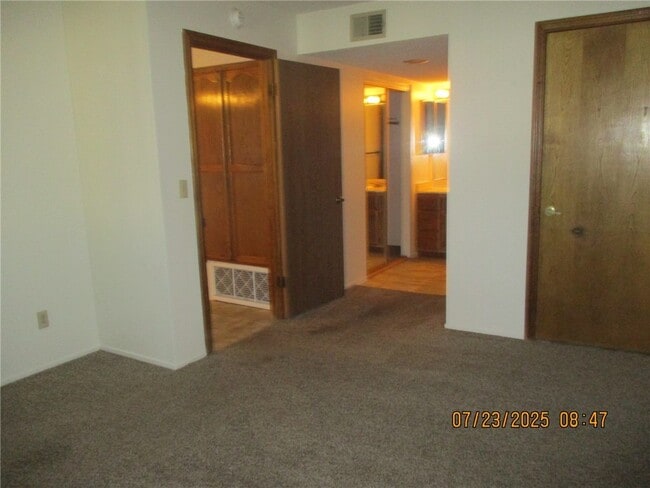 Building Photo - 1190 Ramar Rd