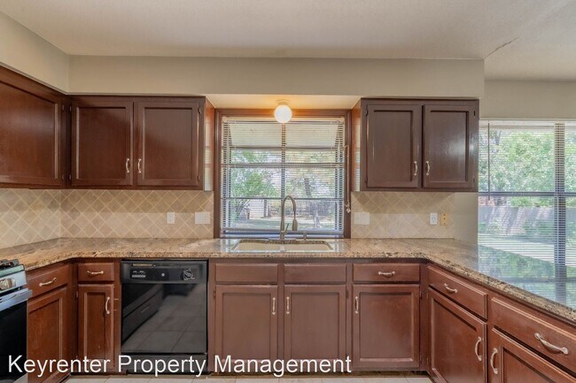 Building Photo - 3 br, 2 bath House - 8807 E 56th St