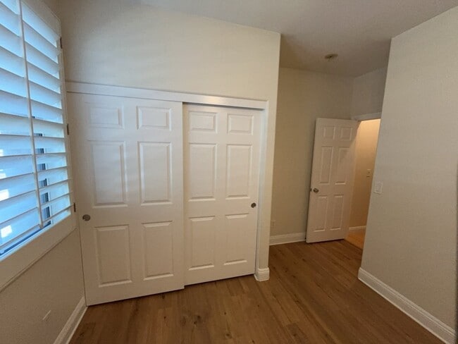Building Photo - 6043 Eganridge Ct