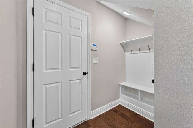 Building Photo - 9597 Cavendish Dr