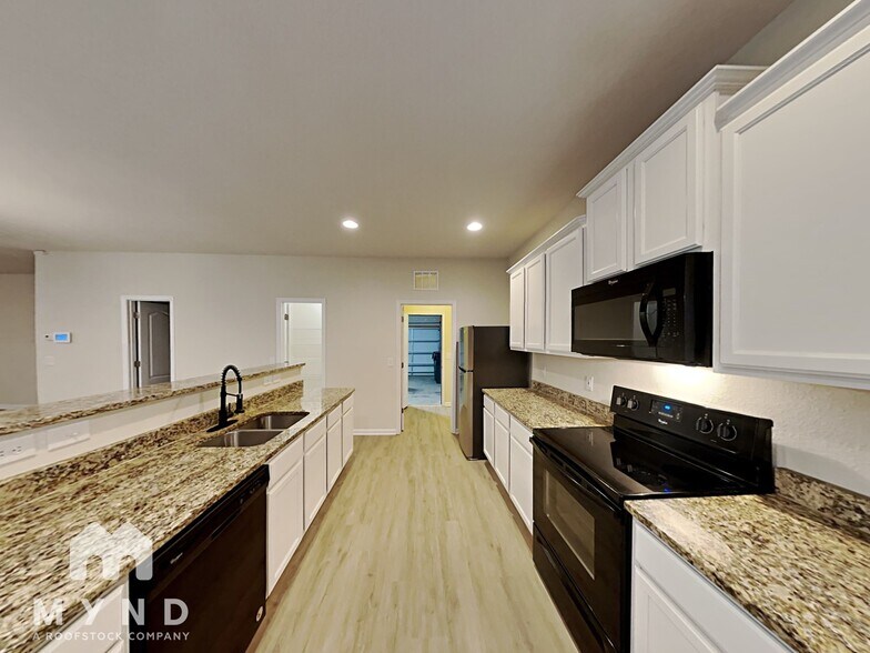 Building Photo - 8504 Paw Valley Ln