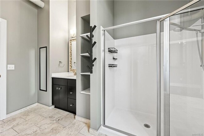 Building Photo - 2917 Main St