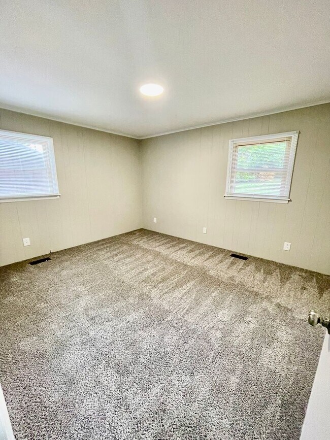 Building Photo - Charming 3-bedroom, 1-bath home in Stanley, NC
