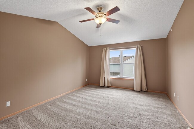 Building Photo - 5130 Holly Ln N