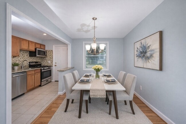 Building Photo - 3305 Elmora Ave