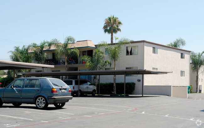 Building Photo - Autumnwood Villas