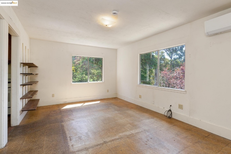 Building Photo - 6022 Merriewood Dr