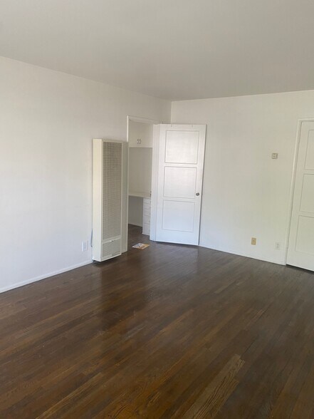 Building Photo - 1112 Fremont Ave