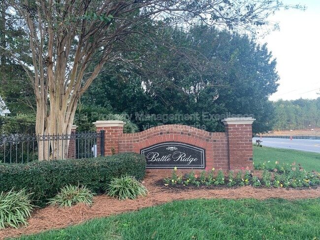 Building Photo - 4261 Dalcross Rd