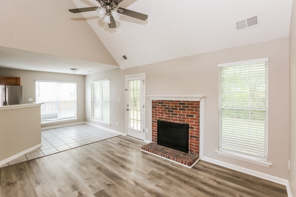 Building Photo - 4006 Brookforest Ln