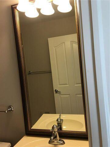 Building Photo - 27941 Hopkins Dr