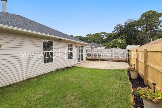 Building Photo - 1845 Brick Cir