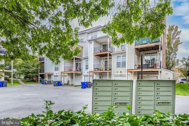 Building Photo - 1605 Potomac Greens Dr