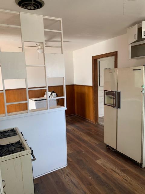 Building Photo - 1600 Collins Ave