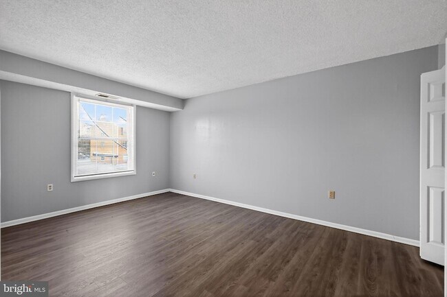 Building Photo - 3807 Swann Rd