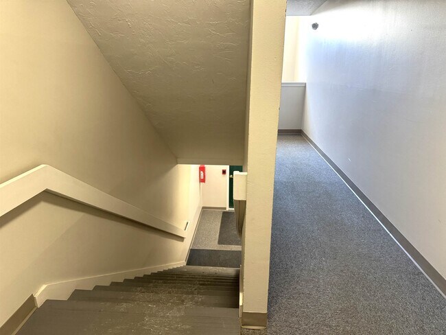 Building Photo - 19 Saco St