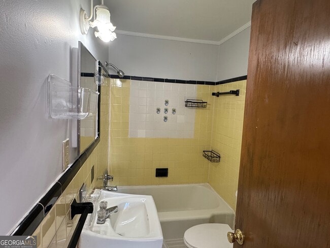 Building Photo - 5026 Chamblee Tucker Rd