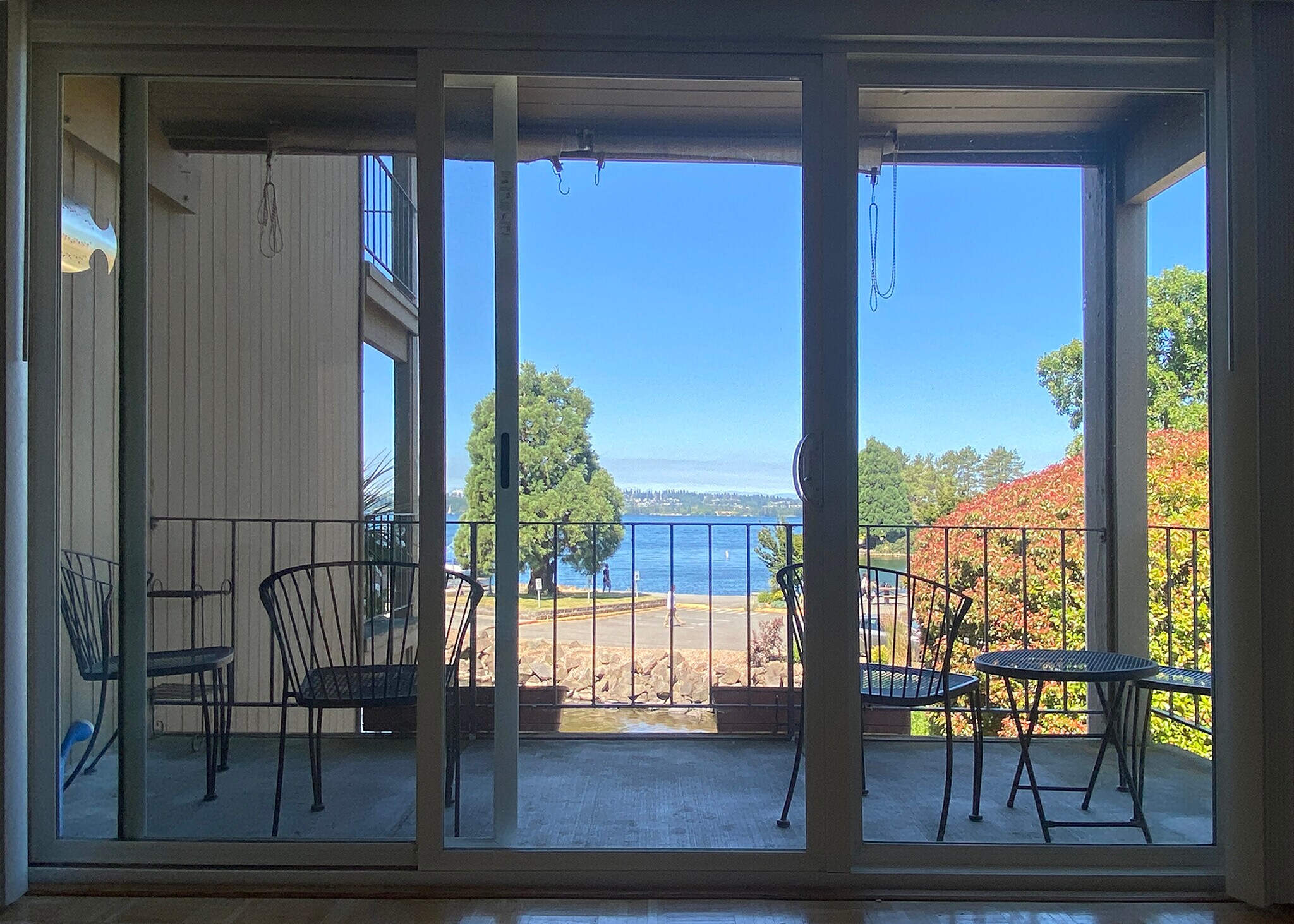 Building Photo - 65 Kirkland Ave