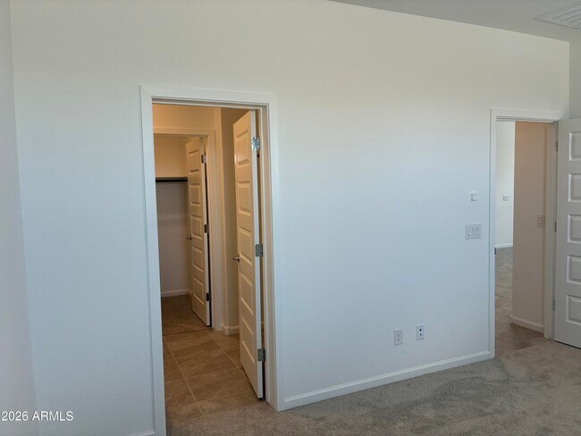 Building Photo - 17321 W Gray Fox Trl