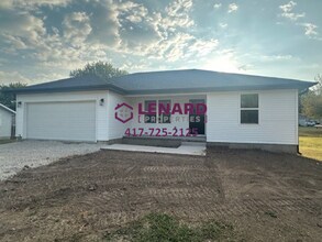 Building Photo - Brand New 3 Bedroom Home!