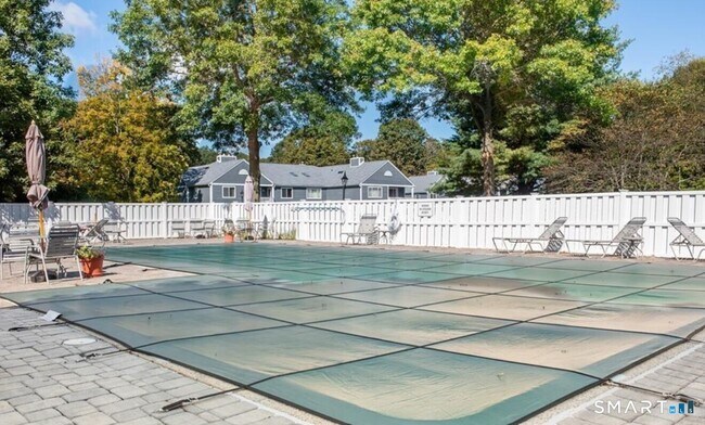 Building Photo - 211 Windgate Cir
