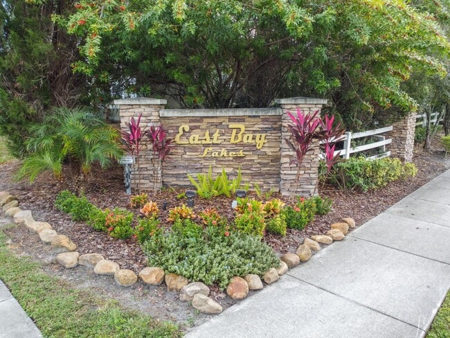 Building Photo - 9619 Cypress Harbor Dr