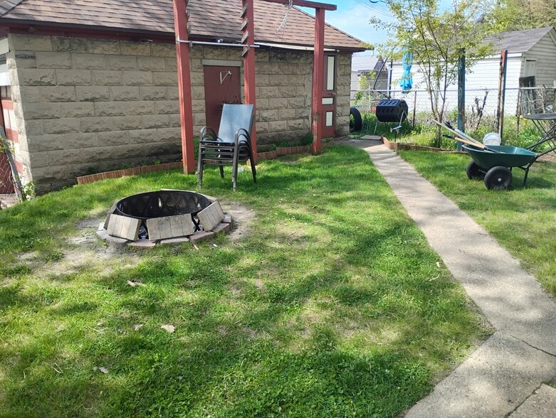 Backyard garden and firepit - 2301-2303 W McKinley Ave