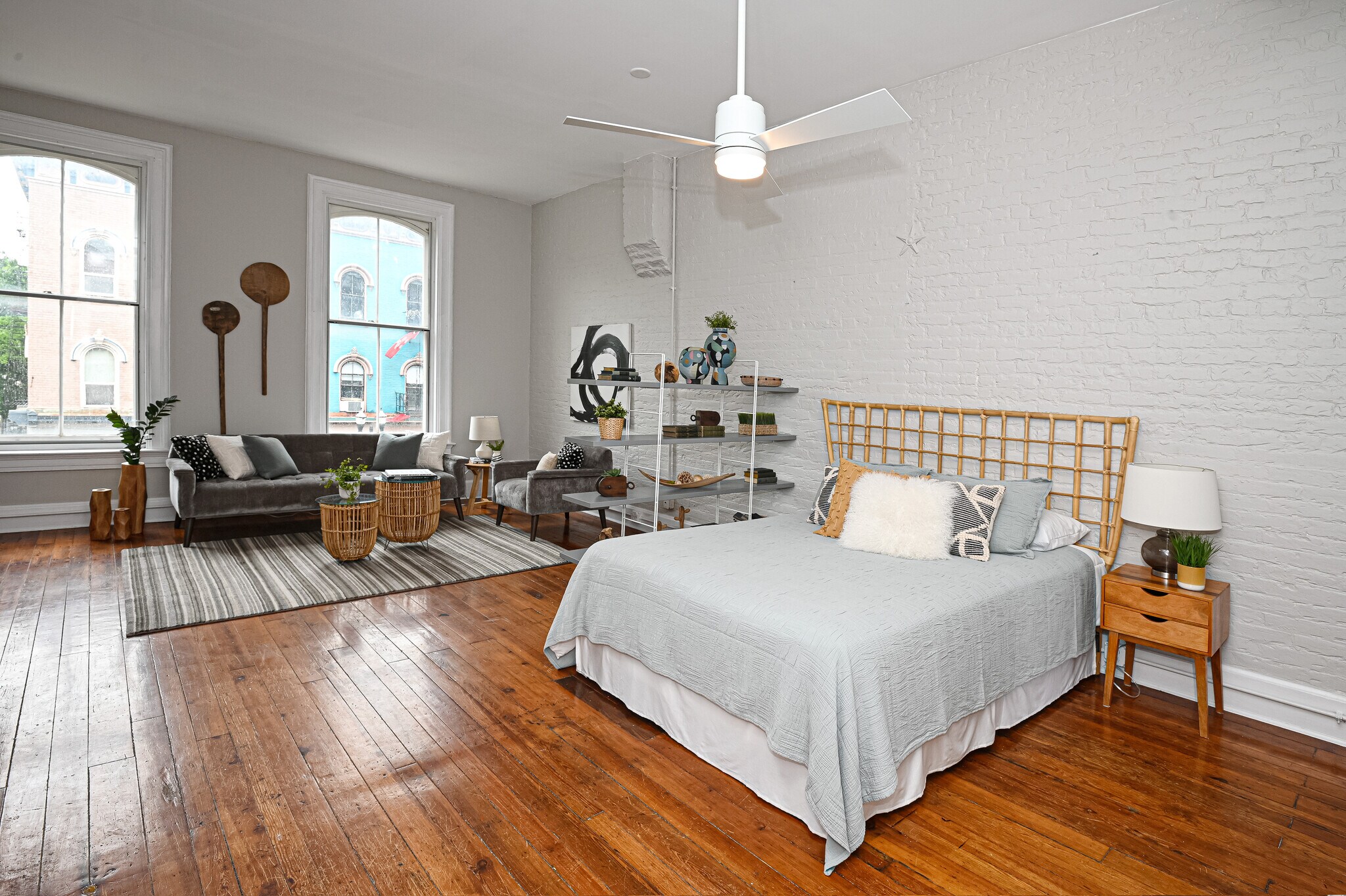 Building Photo - 1343 Main St