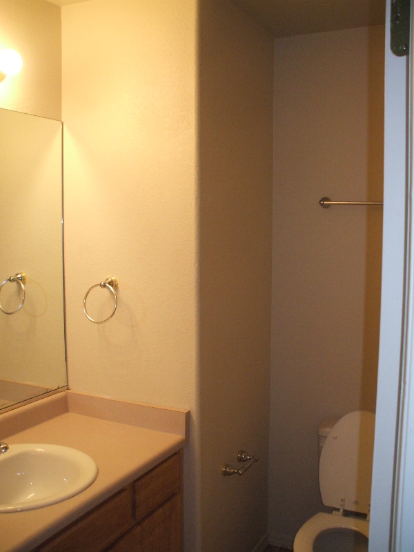 Building Photo - 2407 Inspiration