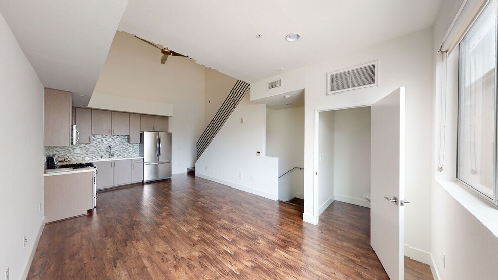 Interior Photo - Lindblade Lofts