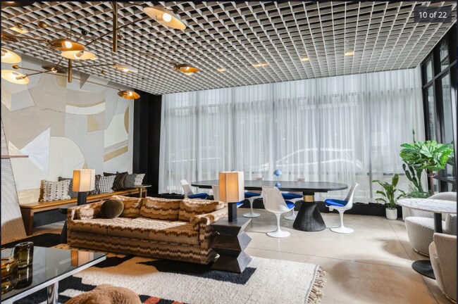 Building Photo - 1835 E Boston St