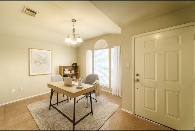Building Photo - 9110 Regents Cove Ct
