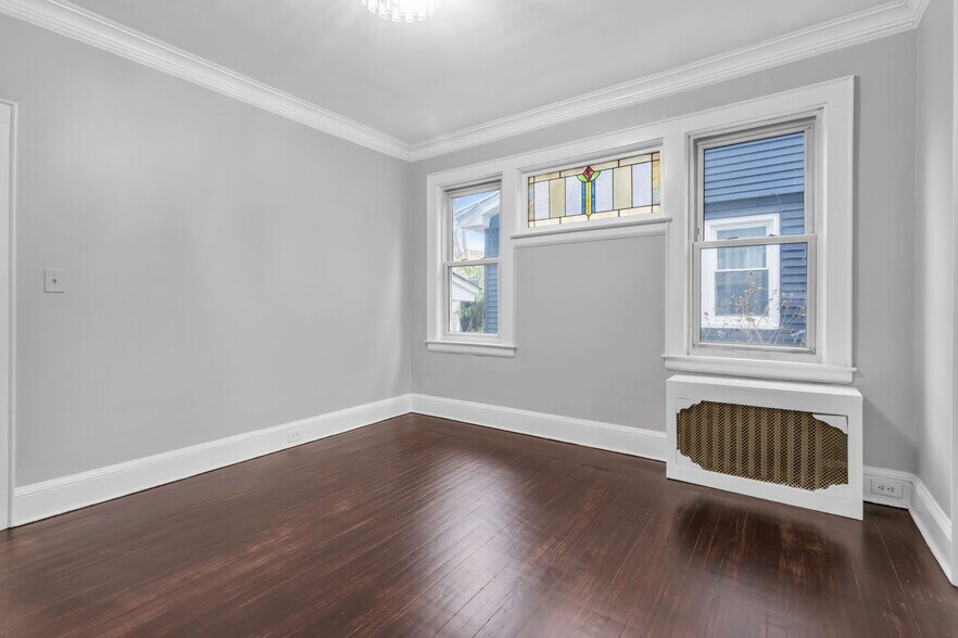 Building Photo - 181 Jacoby Street