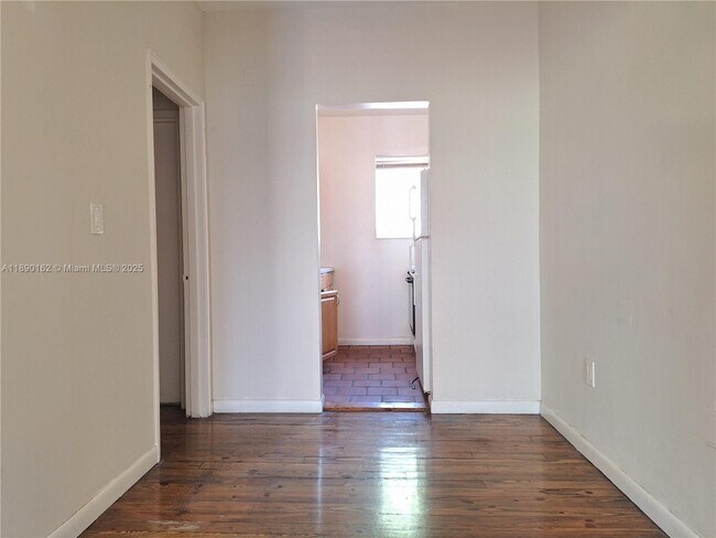 Building Photo - 1770 Meridian Ave