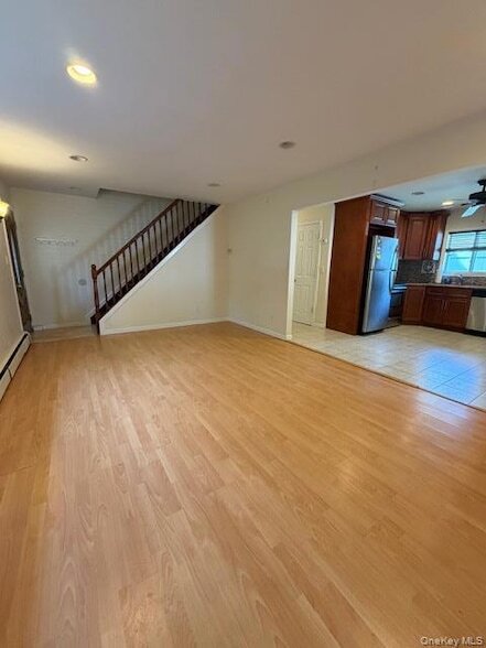 Building Photo - 3173 Roxbury Ln