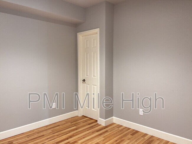 Building Photo - 16976 W 85th Ln