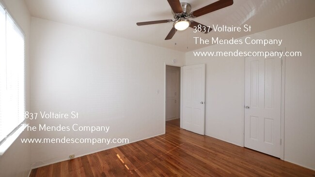 Building Photo - 3837 Voltaire St