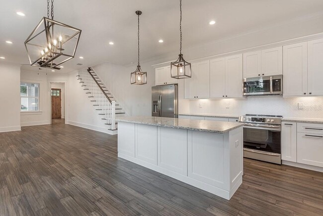 Building Photo - 1408 E Curtis St