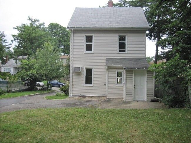 Building Photo - 8 Winthrop Ave