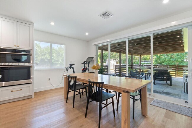 Building Photo - 8121 SW 97th Terrace